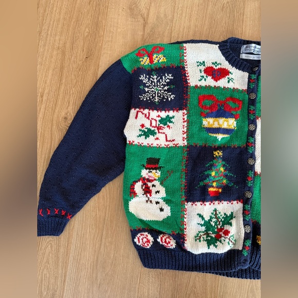 Hand Knit Christmas Sweater 3X Signatures by Northern Isles II - Picture 4 of 9